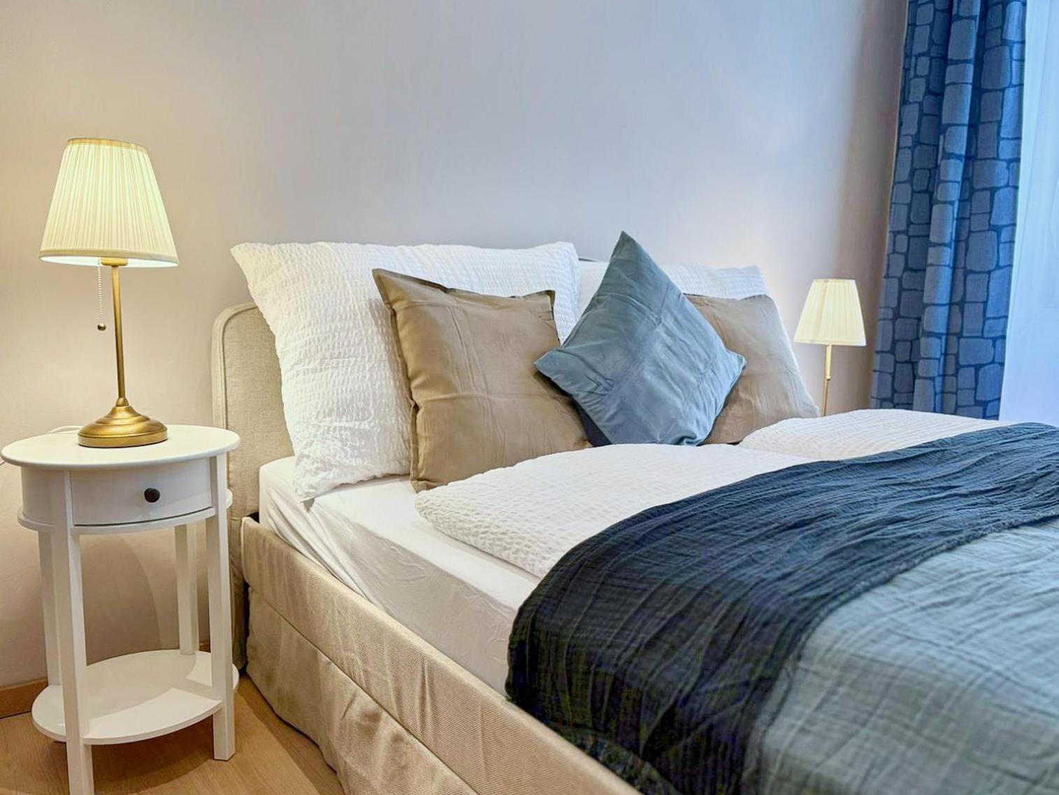 Spacious And Near Metro I Close To Parks I Akh Apartament Wiedeń