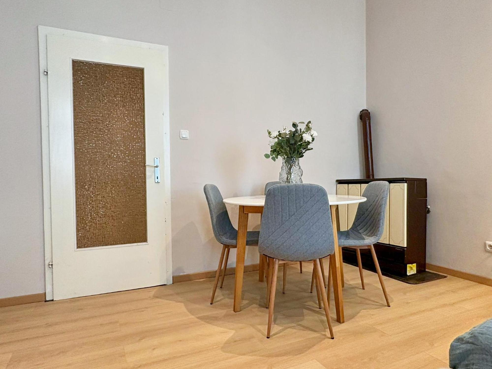 Apartament Spacious And Near Metro I Close To Parks I Akh Wiedeń