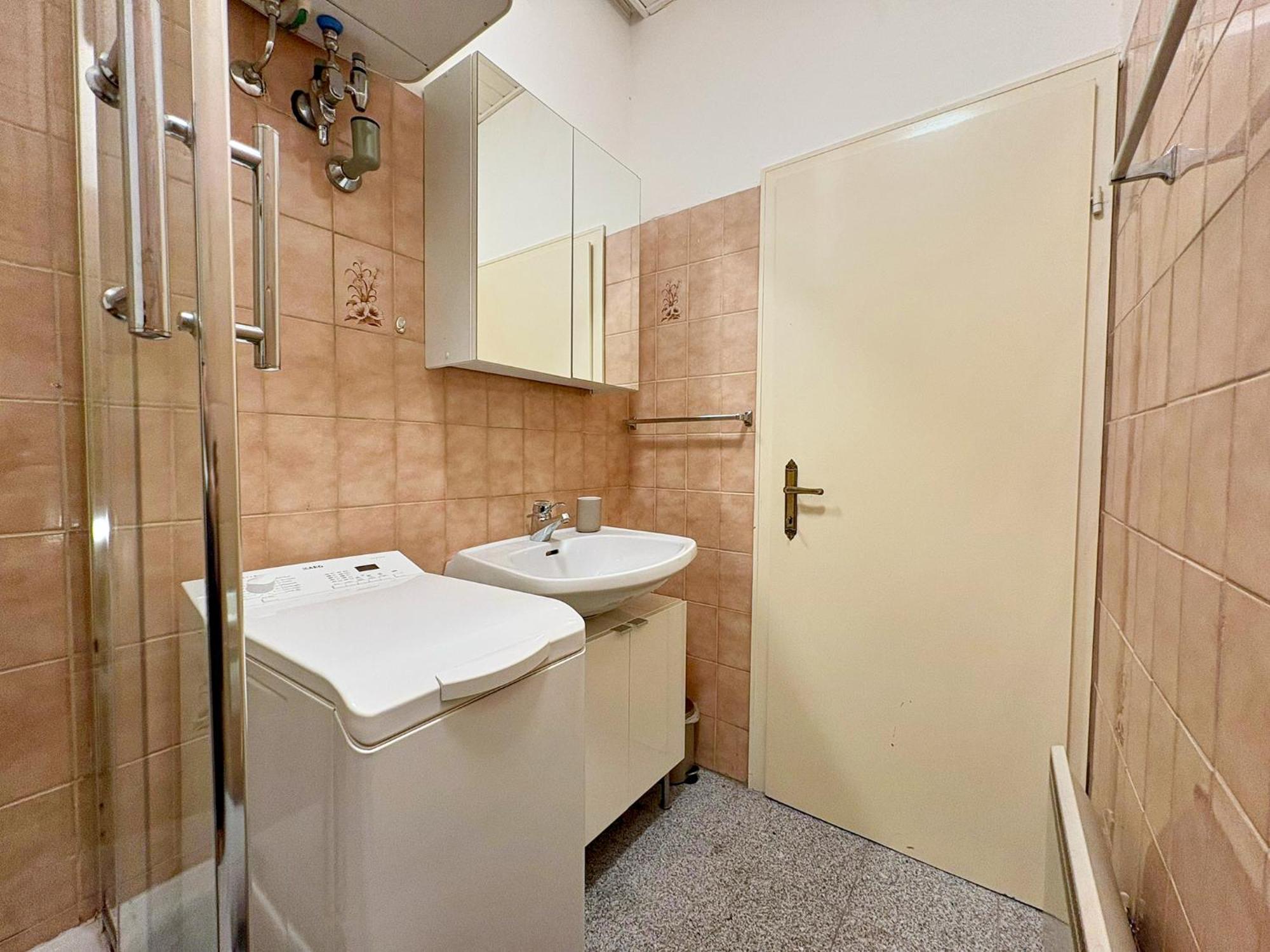 Spacious And Near Metro I Close To Parks I Akh * Wiedeń